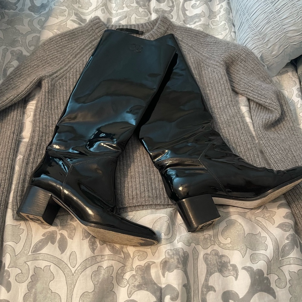 CHANEL Black Heeled Boots Leather Elegance
